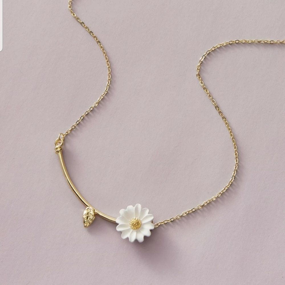 *Autumn* Daisy Necklace - Picture 4 of 4